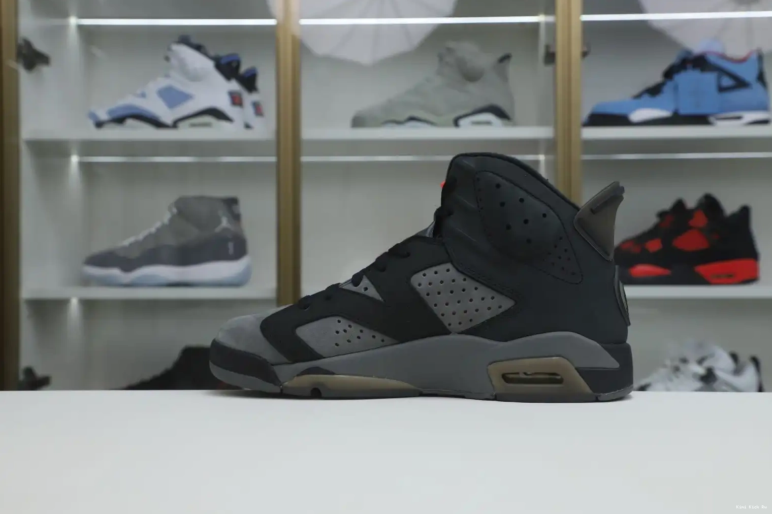 PARIS JORDAN 'IRON AIR 6 RETRO Kimikick GREY' X SAINT-GERMAIN 0809